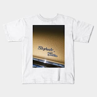 Buic* Skylark, Custom Paintwork, american classic automobile.. Kids T-Shirt